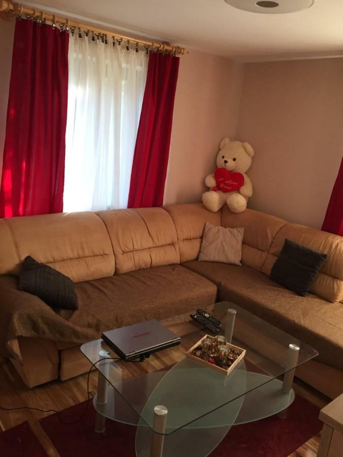 Izabella Vendeghaz Somlo Daire Doba Dış mekan fotoğraf